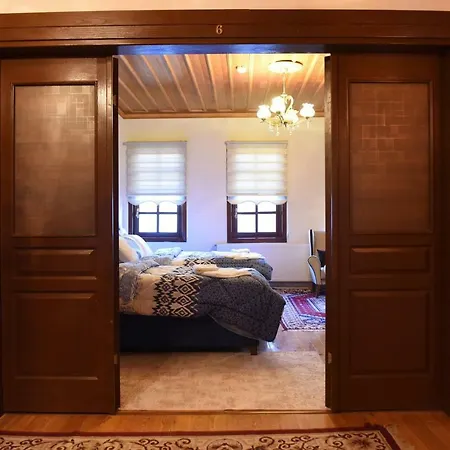 Oez Butik Antik Kent Myrleia Hotel